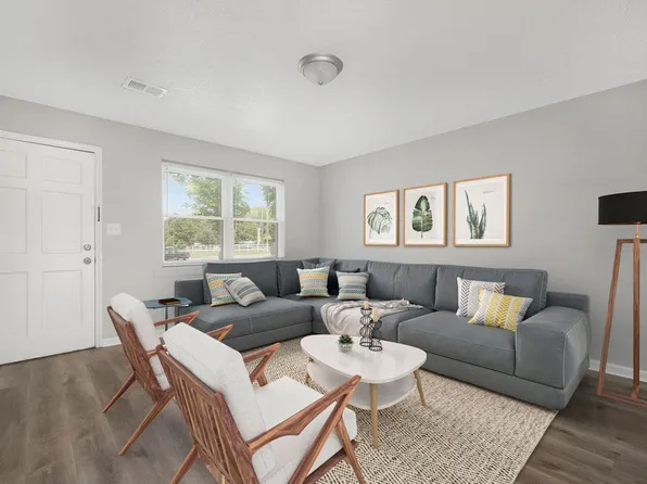 SH101-College Road Apartments (RCA), 125 College Ave Unit B8, Shelby, NC 28152