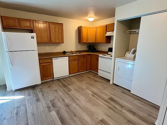 3rd image of 3225 W Conejos Pl #2