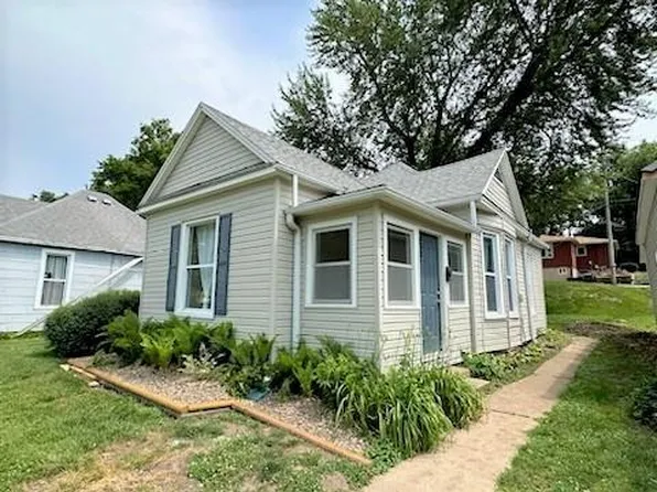 3004 Edmond St, Saint Joseph, MO 64501