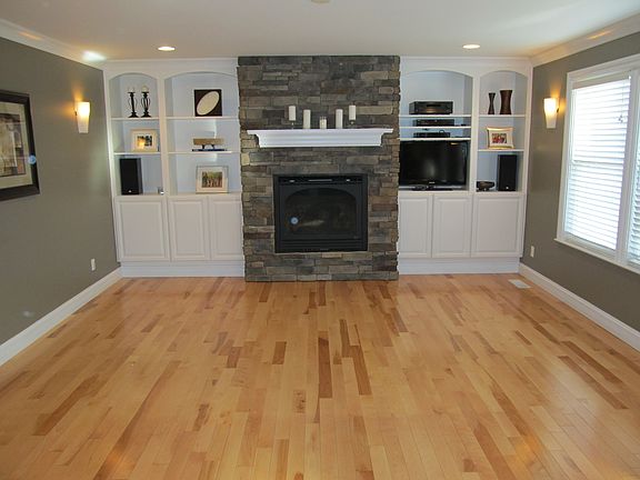 2nd image of 8116 Hamptonshire Dr