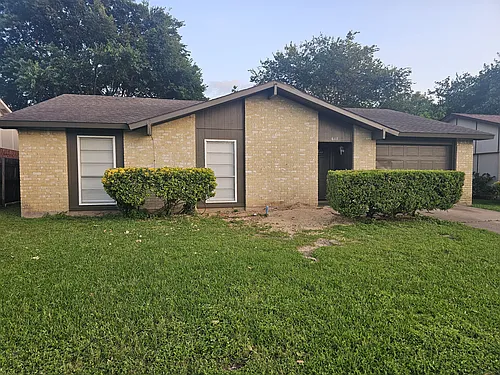 617 Country Ln Photo 1