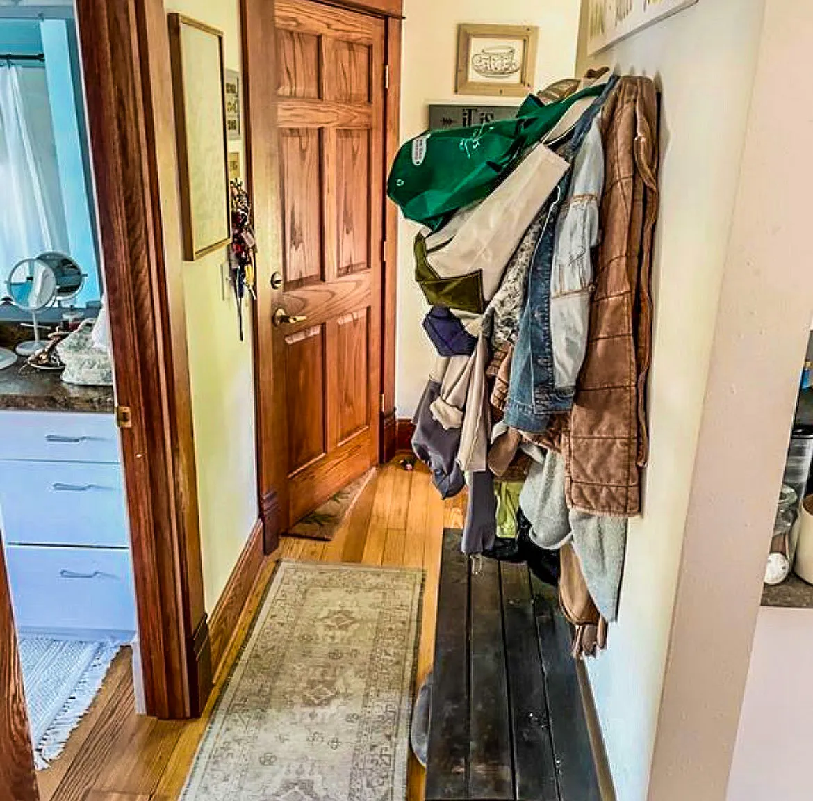 3 bed, 1200 sqft, $2,100 — Photo 2