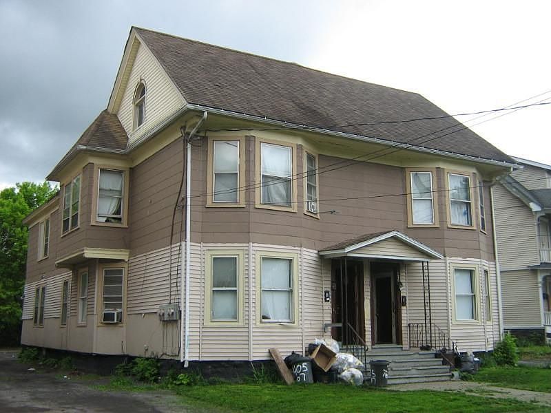 2nd image of 411 Temple St