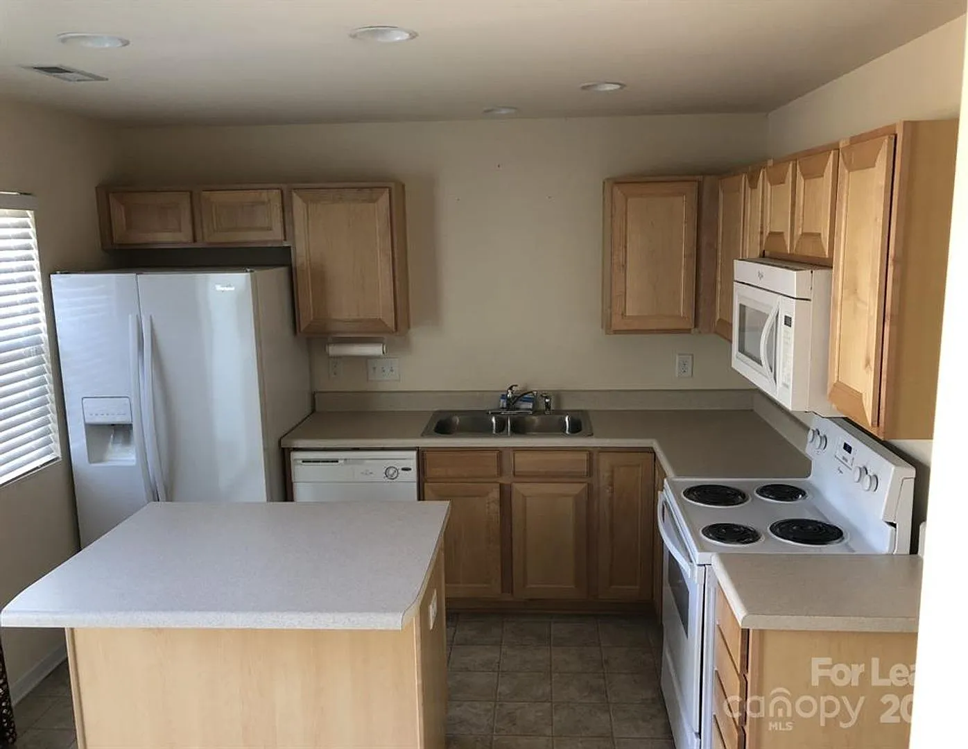 11138 Derryrush Drive — Photo 4