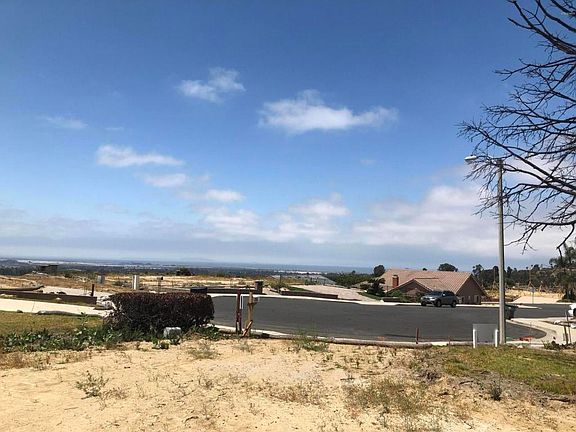 2nd image of 7255 La Cumbre Cir