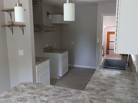 5th image of 1632 Broad Blvd