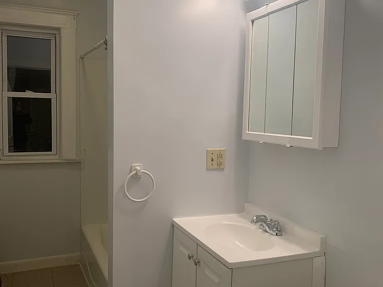 18-20 Winthrop Ave — Photo 19