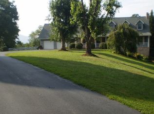 35 Cardinal Ln, Candler, NC 28715