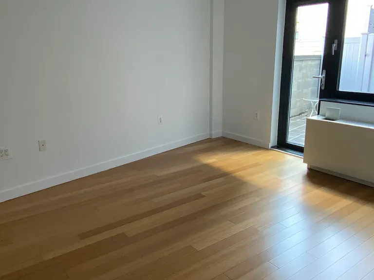 349 Metropolitan Ave #2G — Photo 6