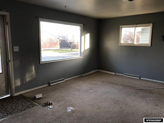 2nd image of 714 N 2 W