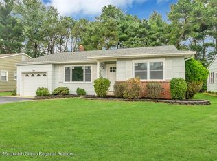 80 Whitmore Dr, Toms River, NJ 08757