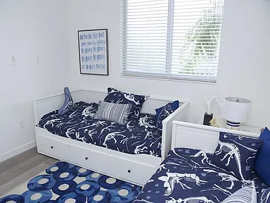 THE APARTNENT ラグマット　stabridge Serenity at Liberty Square (LS4) - 1415 NW 63rd St Miami FL