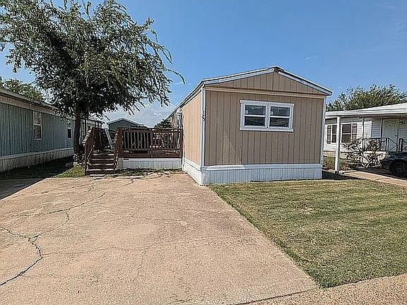 2nd image of 175 Preston On The Lake Blvd