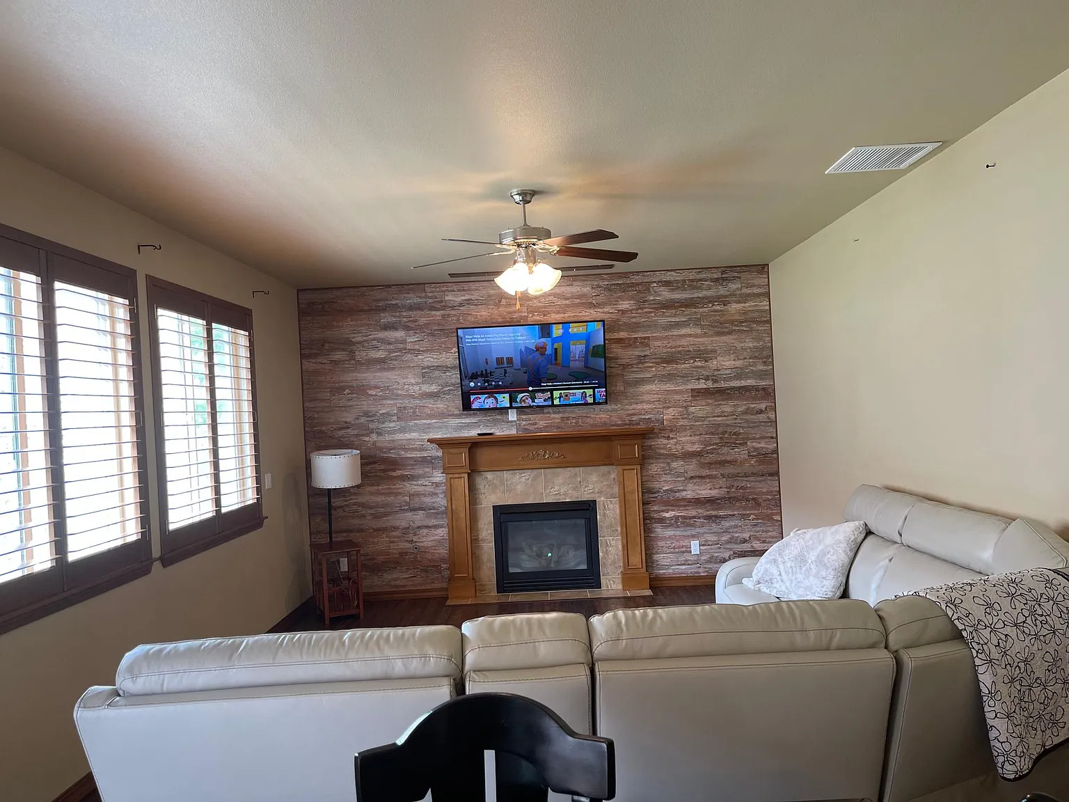 4 bed, 2.5 bath, 2420 sqft, $2,800 — Photo 4