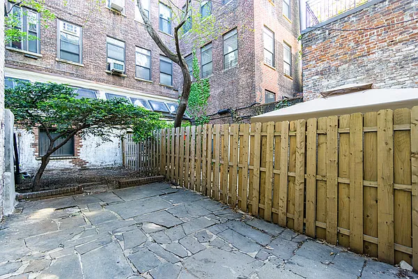 Rented by Compass | media 29