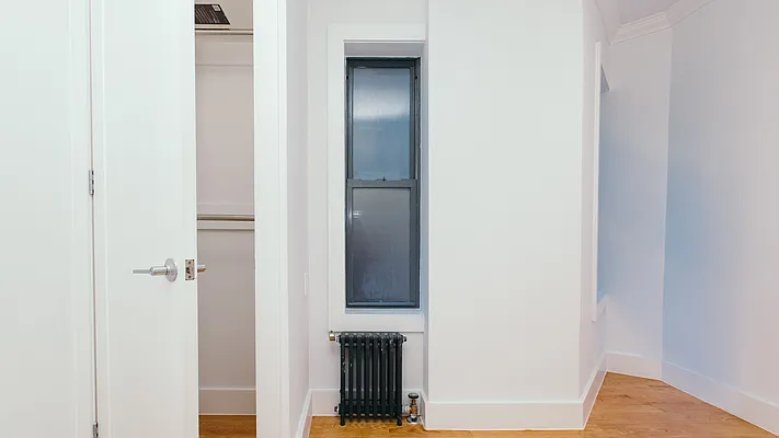 Rented by Nooklyn NYC LLC | media 25