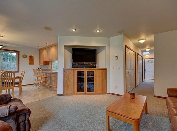 3rd image of 1743 Brideck Ln