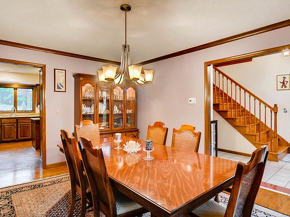 5th image of 1952 Nature View Ln