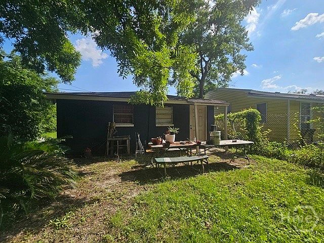 2nd image of 1208 Mccarthy Avenue