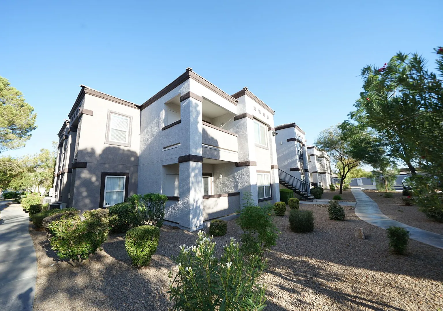 Showings Available Now — Photo 2