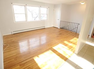 1113 154th St, Whitestone, NY 11357