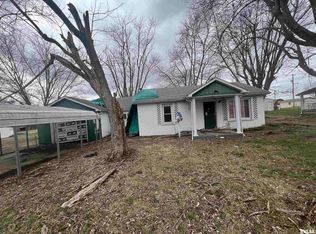 122 Arthur St, Centralia, IL 62801