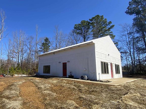 3rd image of 209 Robison Rd