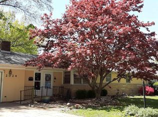 2024 Clubview Dr, Springfield, IL 62704