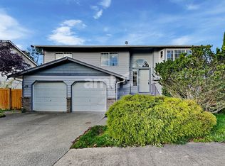 5725 209th St E, Spanaway, WA 98387