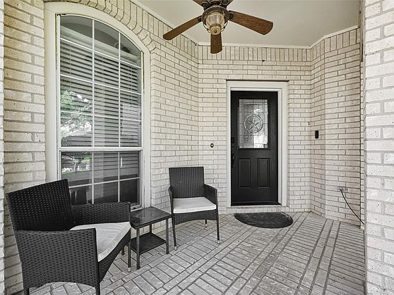 3rd image of 4420 Canonsburg Ln