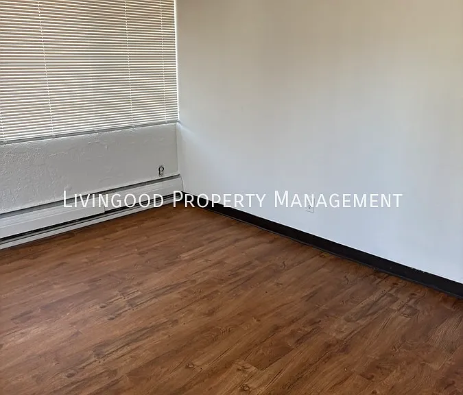 225 E Brookside St #1A — Photo 3