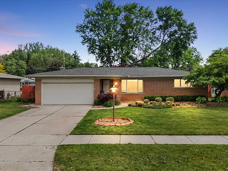 11489 Anna Lisa Dr — Photo 1