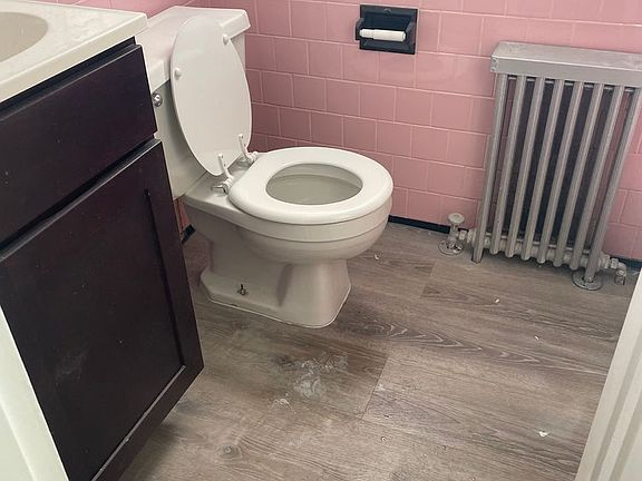 5th image of 1649 Franklin St NE #6