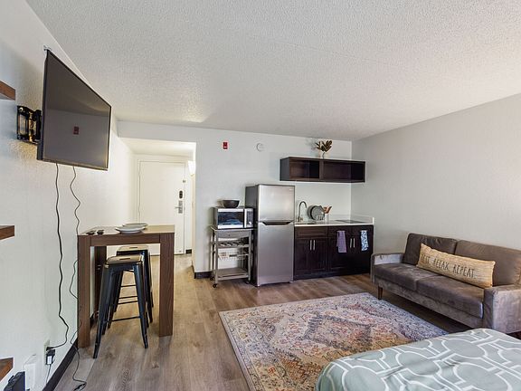 4th image of 11515 Miracle Hills Dr #153