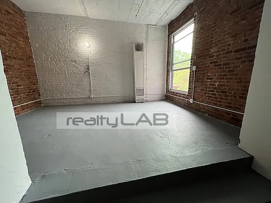 Rented by Realty Lab LLC | media 15
