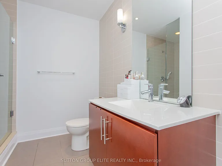 1 Hurontario St #808 — Photo 17