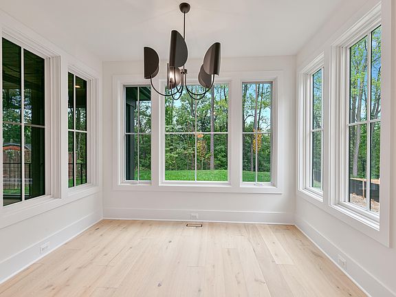 The Harper Model -- Dining Nook