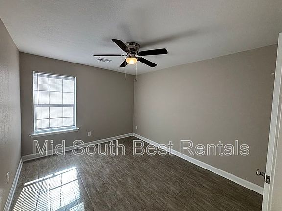 5th image of 501 Meadowlark St