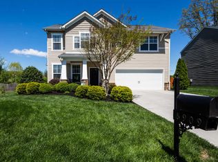 8909 Wavetree Dr, Knoxville, TN 37931