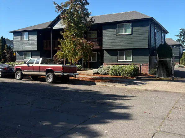 140 N 49th St #B2, Springfield, OR 97478