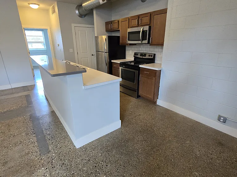 822 Cherry St SE #102 — Photo 4