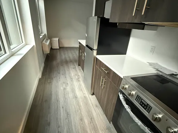 170 Marcy Avenue image 1 of 13