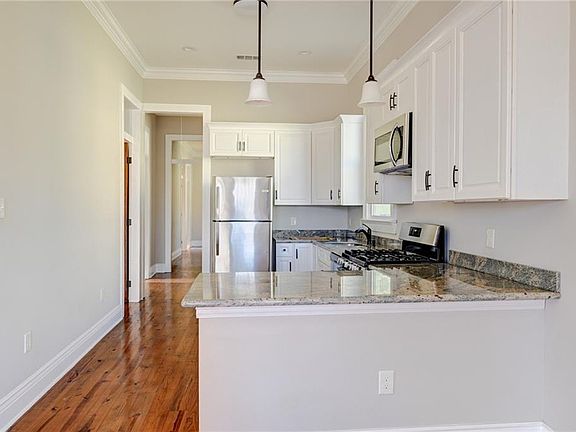 3rd image of 1514 Poland Ave