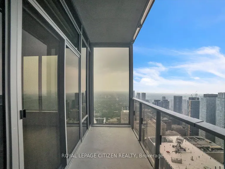 11 Yorkville Ave #6007 — Photo 24
