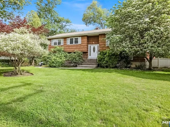 254 Darlington Ave, Ramsey, NJ 07446