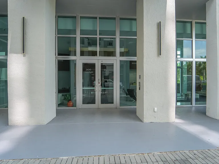 300 S Australian Ave #919 — Photo 52