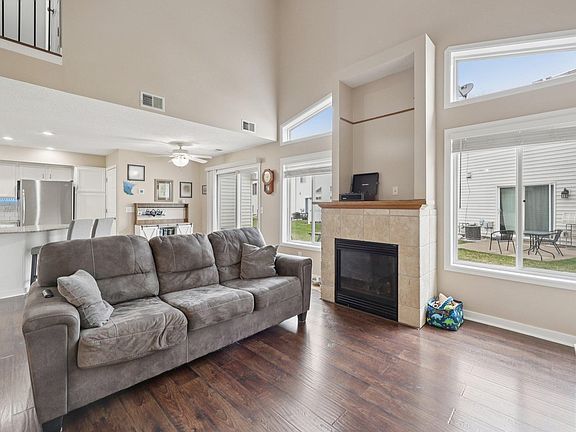 5th image of 1129 Bristol Ln