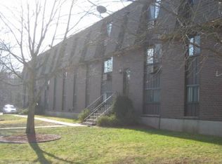 131 Clinic Dr APT 216, New Britain, CT 06051