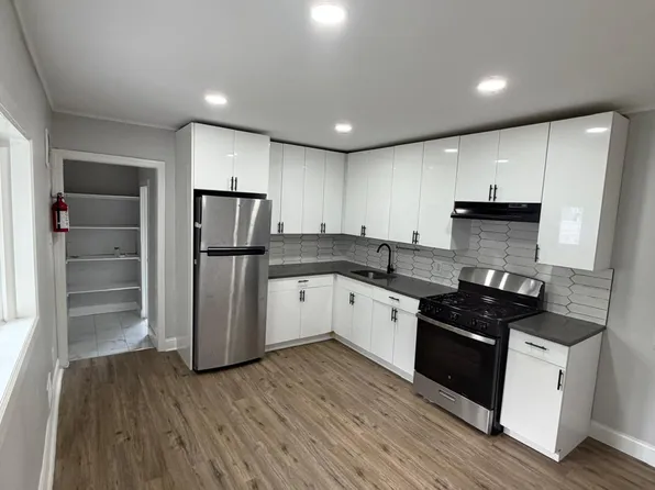 13 Orange Pl, Irvington, NJ