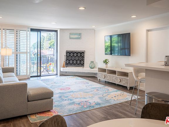 2nd image of 8145 Redlands St APT 205